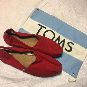 TOMS